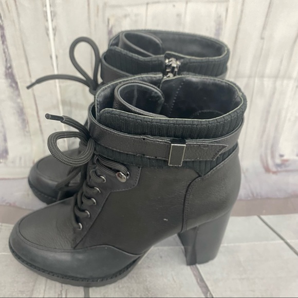 Antonio Melani Size 7.5M 7.5 Black Leather Lace Up Chunky Ankle Booties Zip - Picture 12 of 15